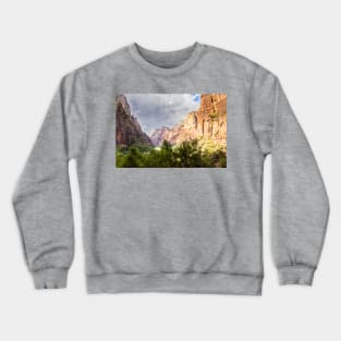 Weeping Rock Alcove View - Zion - Utah Crewneck Sweatshirt